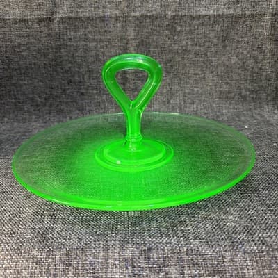 VTG Uranium Emerald Green Depression glass sandwich server with center handle