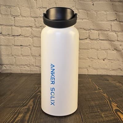 Anker Solix White Stainless Water Bottle With Handle Live in Power