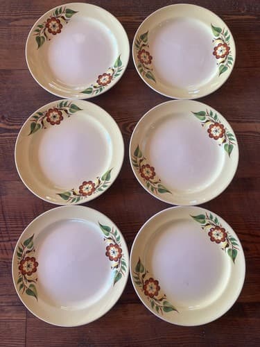 6 Plate Taylor Smith Taylor Swiss Provincial 7 1/4” Yellow Antique 1952 Plates