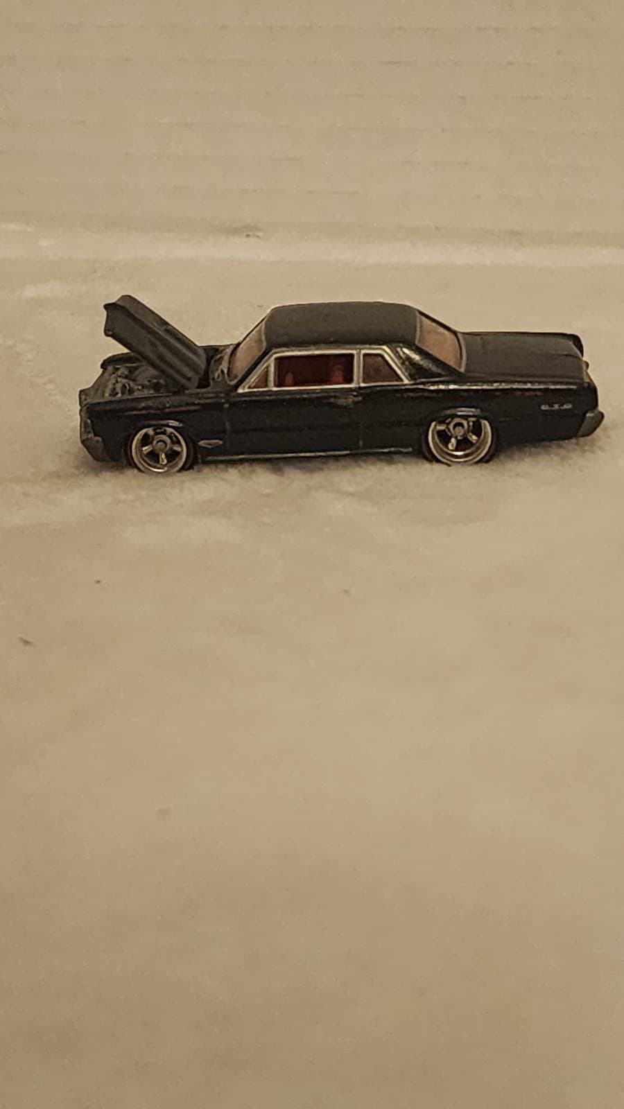 Vintage Hot Wheels '64 1964 GTO Redline