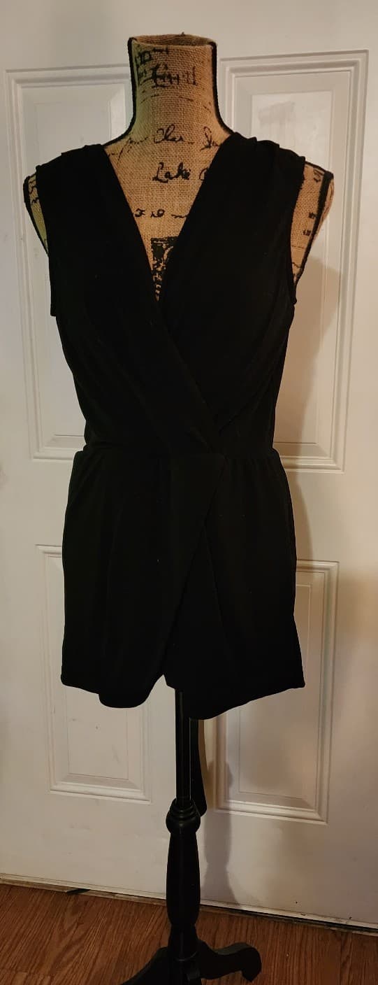 Romper BCBG sz small