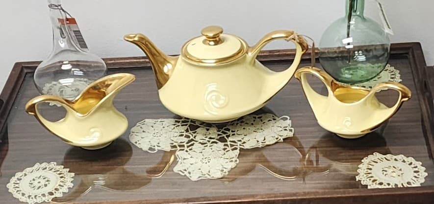 Pearl China Co. 1940’s Yellow Teapot Set