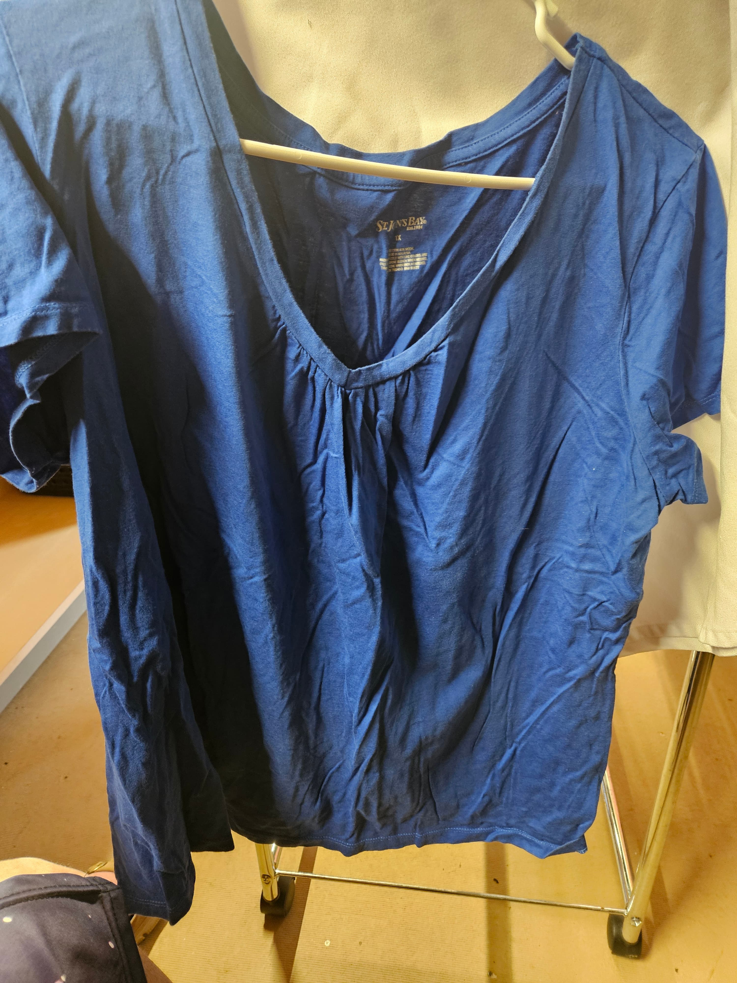St. John's Bay Blue Top 1X