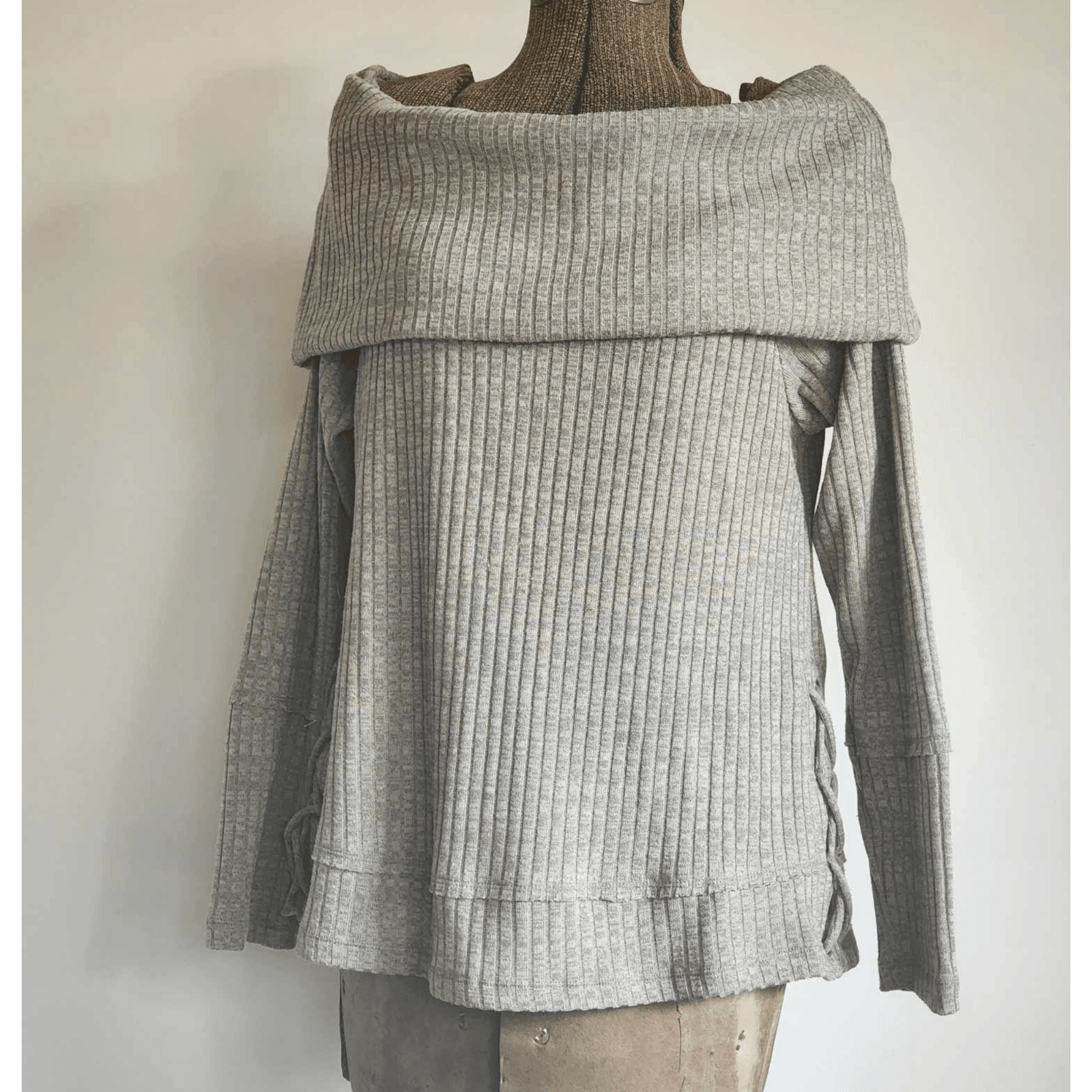 Knox Rose Sweater Women's Loose Casual Fashion Off The Shoulder Size Medium