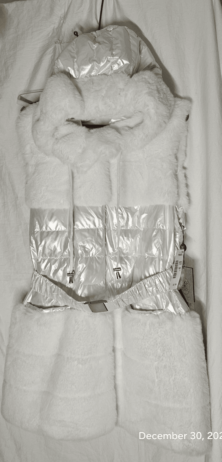 Belle Fare Premium Faux Fur Collection Vest Large White Fuzzy Warm Jacket Coat