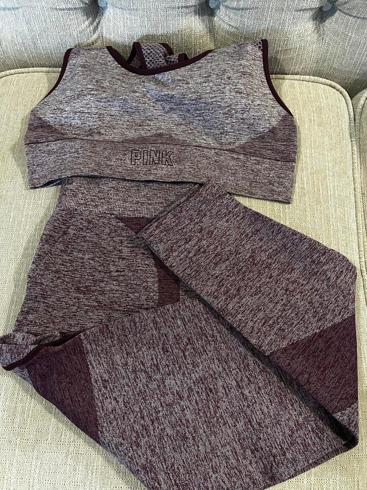 VS PINK Seamless Workout Leggings Set