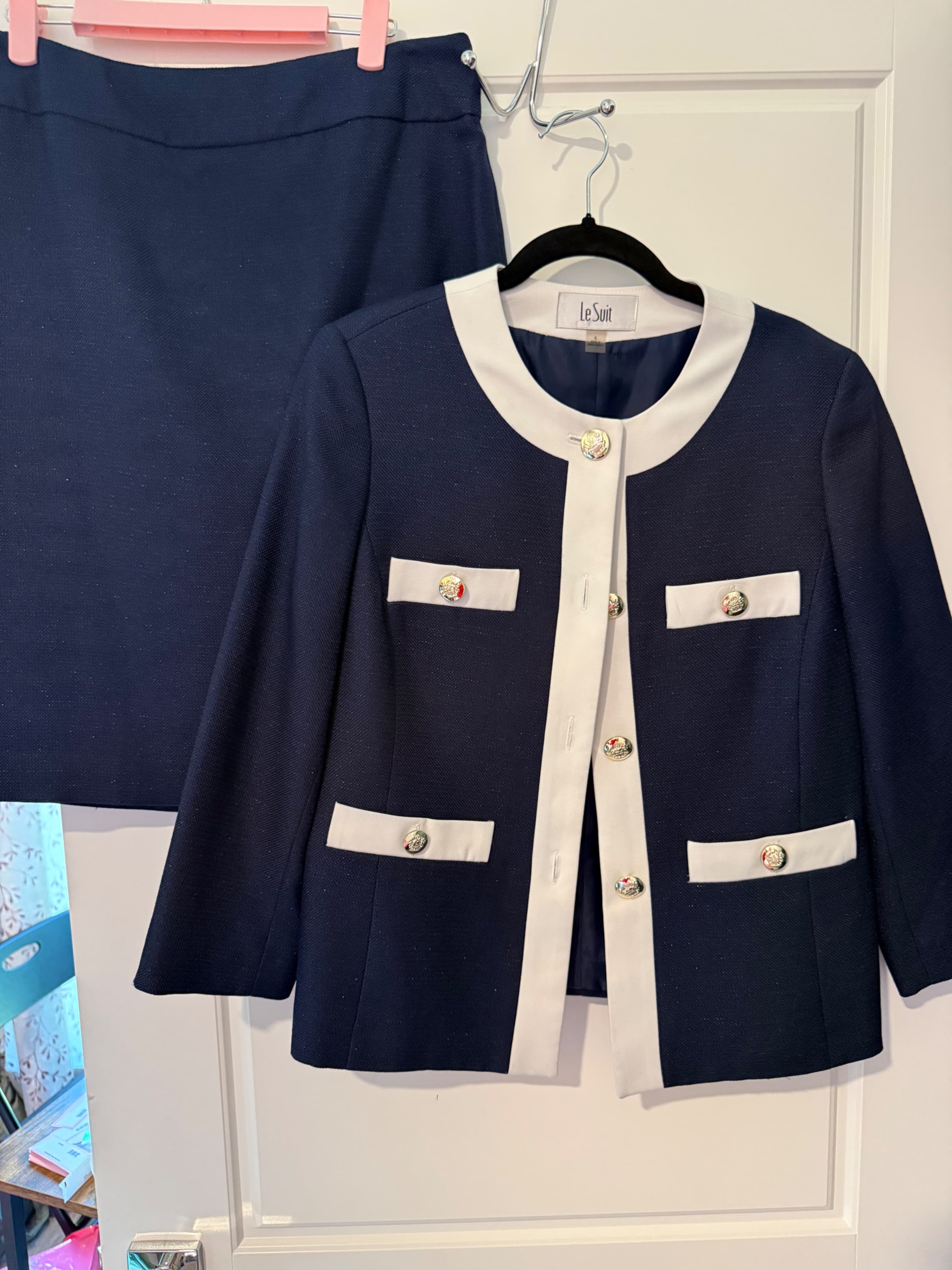 Le Suit Women's Navy Skirt Suit Set Size 6