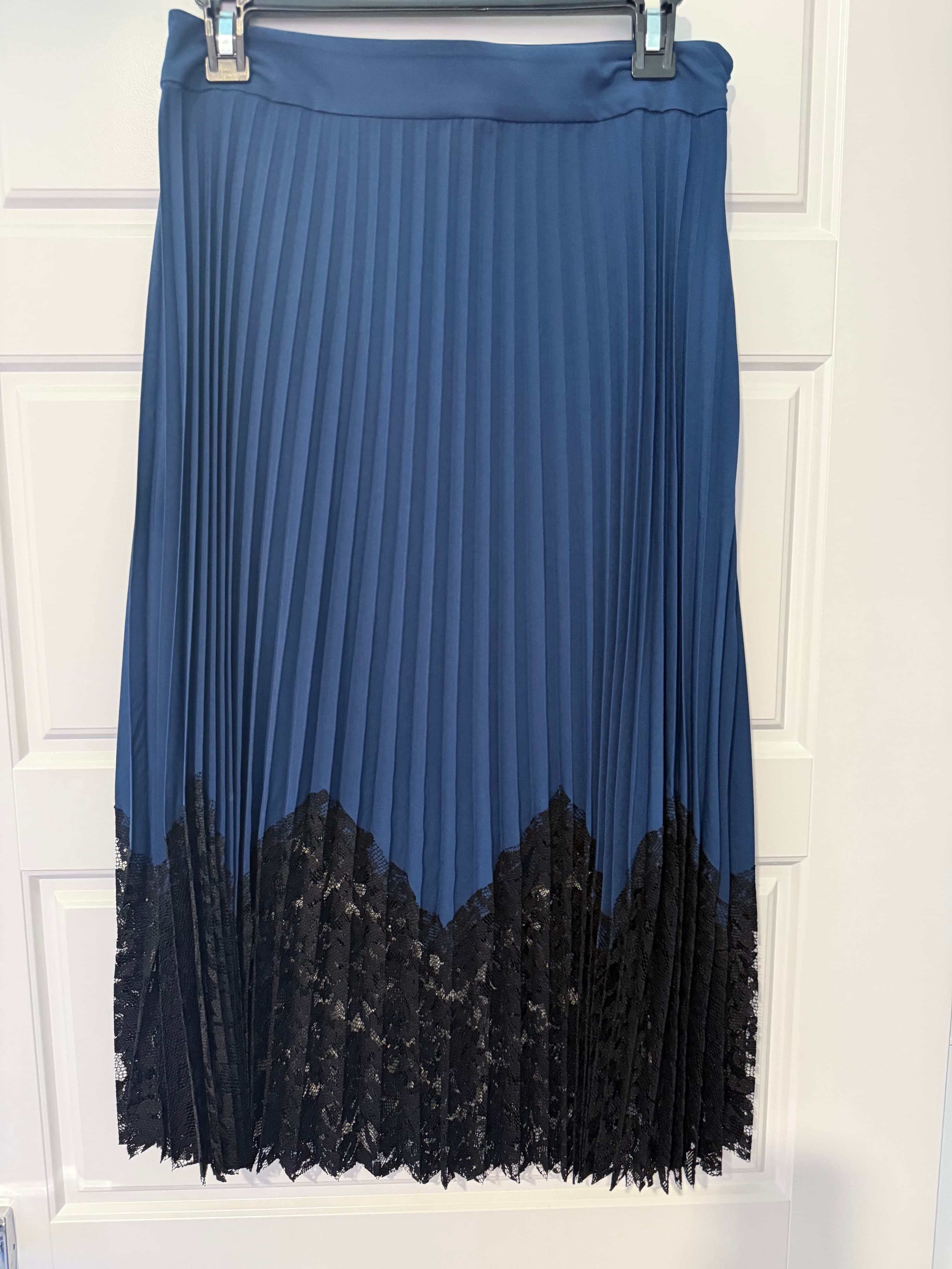 Nanette Lepore Pleated Midi Skirt with Lace Hem Size M
