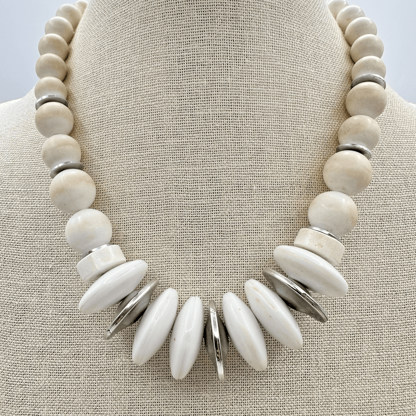 Vintage 90s Silver Tone Chunky White Resin Necklace Statement Women's Jewelry