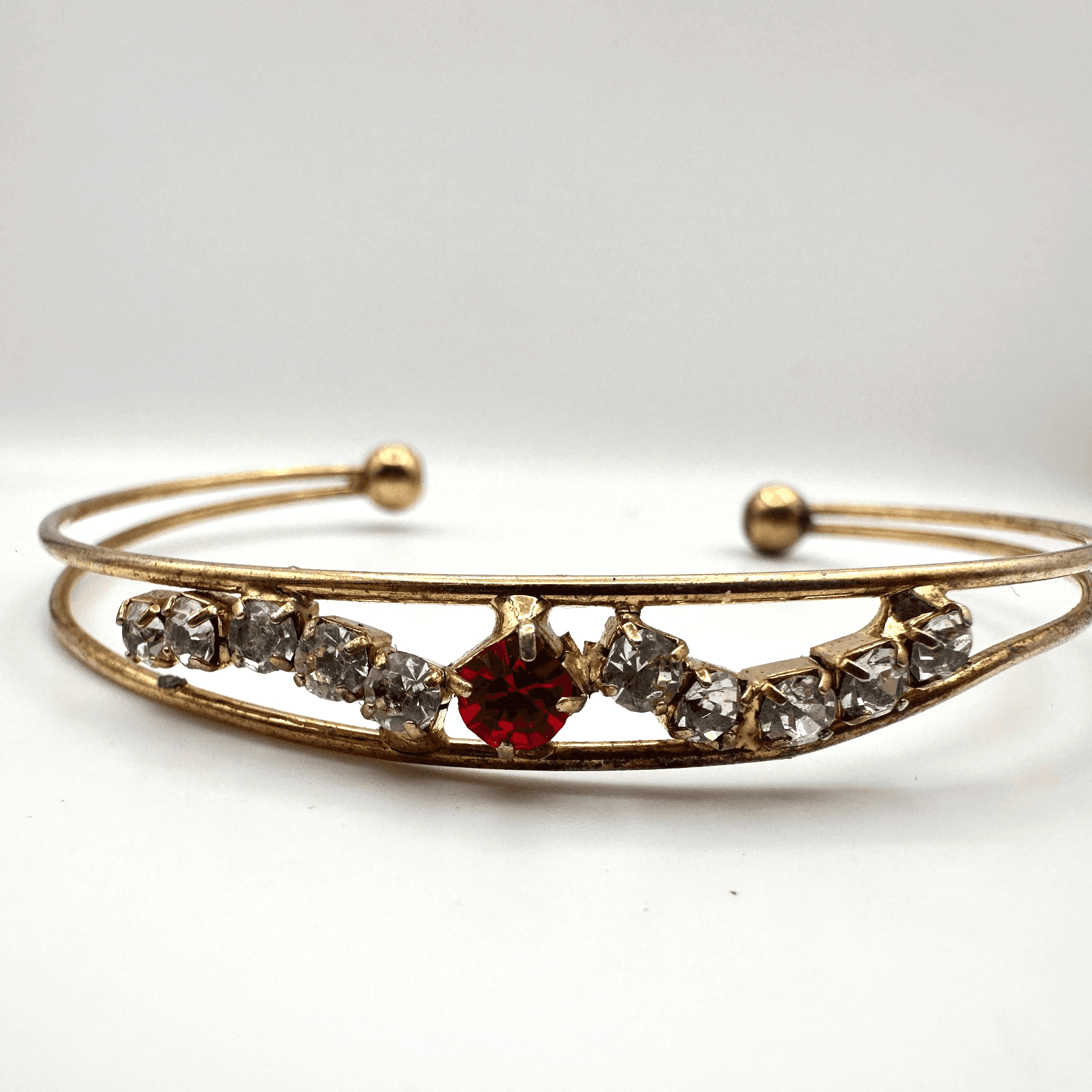 Vintage Y2K Red & Clear Rhinestone Gold Tone Hand Bracelet Women's Jewelry