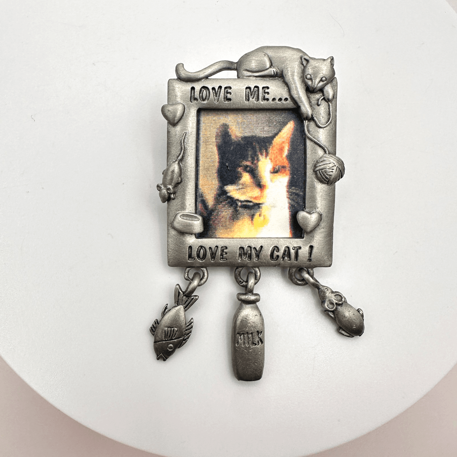Vintage 90s JJ Cat Photo Frame Brooch Pewter Tone Love My Cat Dangle Pin Jewelry