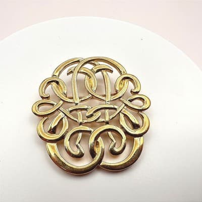 Vintage Y2K Gold Tone Openwork Interlocking Filigree Brooch Pin Women's Jewelry