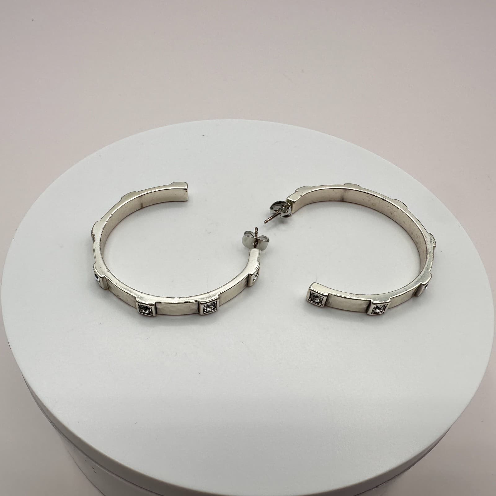 Vintage 90s Silver Tone C-Shape Glass Accent Wide Hoop Earrings Retro Fashion