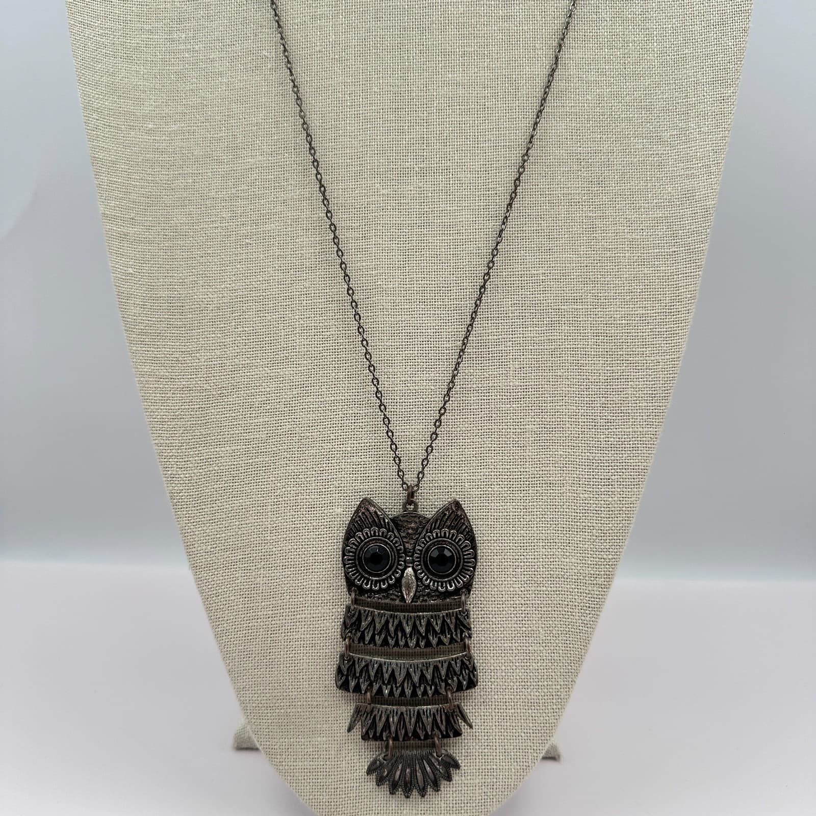 Vintage 80s Owl Pendant Necklace Articulated Black Crystal Rhinestone Jewelry