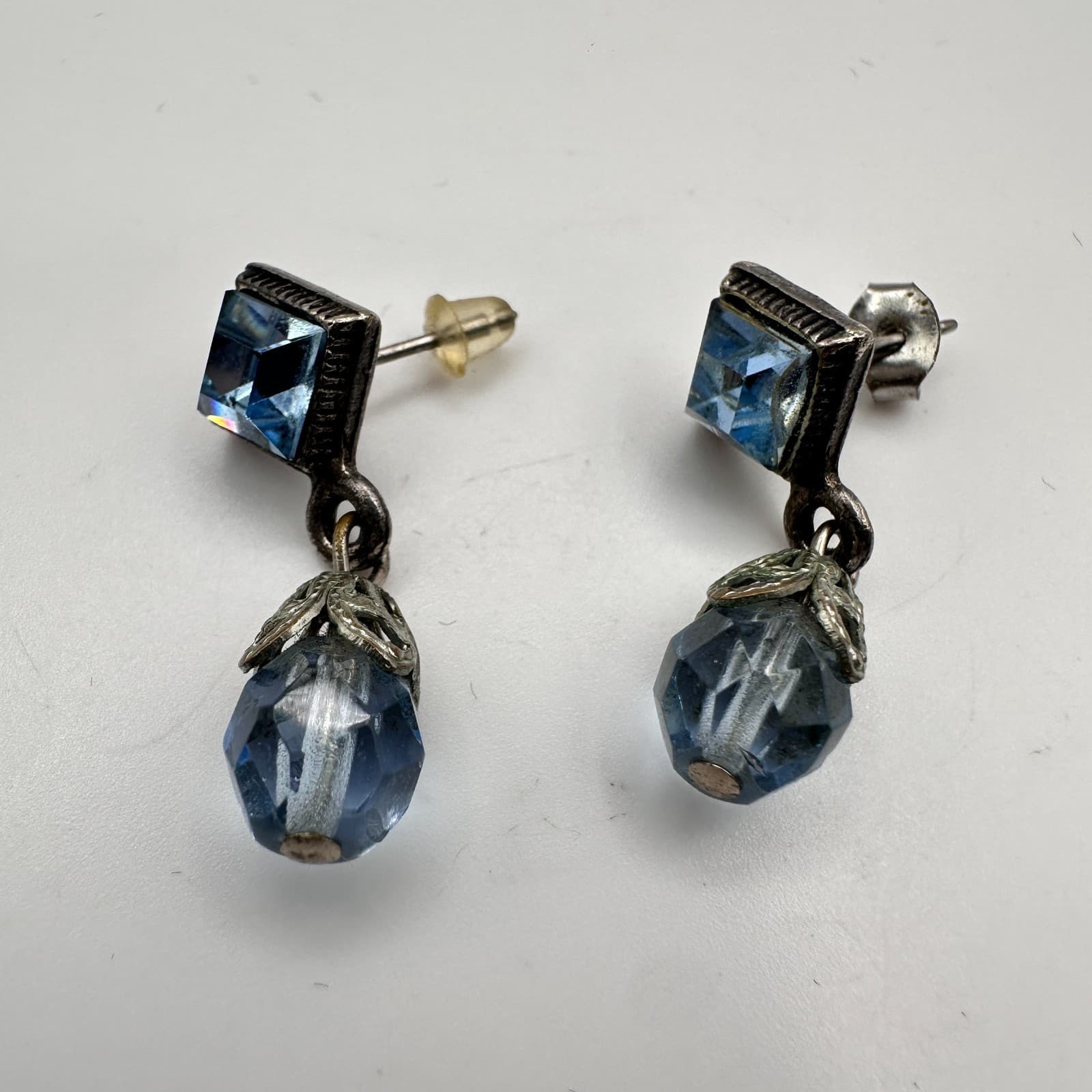 Vintage 90s Blue Glass Dangle Earrings Silver Tone Teardrop Fashion Jewelry