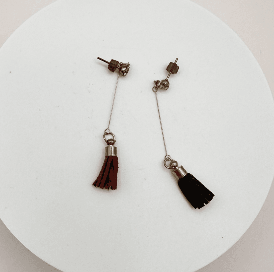 Vintage Y2K Gold Tone Clear Rhinestone Suede Tassel Dangle Earrings Boho Jewelry
