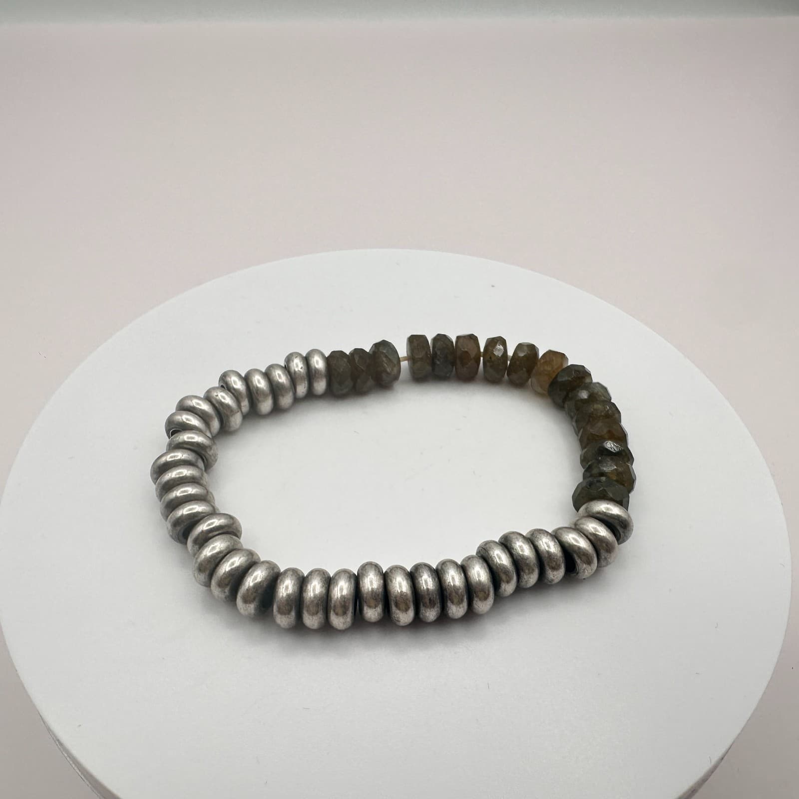 Vintage 90s Silver Tone Beaded Stretch Bracelet Boho Classic Fashion Jewelry