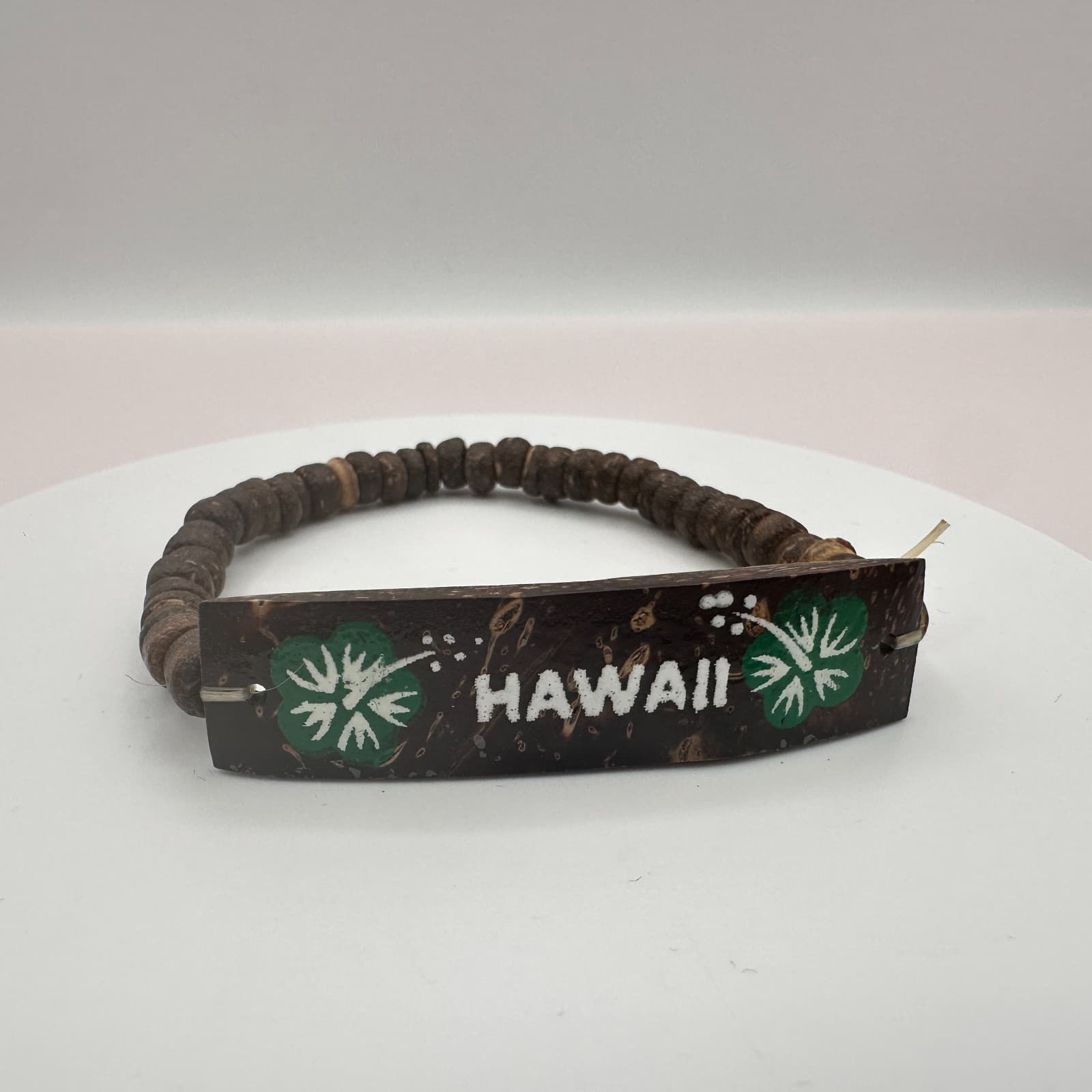 Vintage 90s Hawaii Coconut Shell Hand Painted Hibiscus Floral Beaded Bracelet