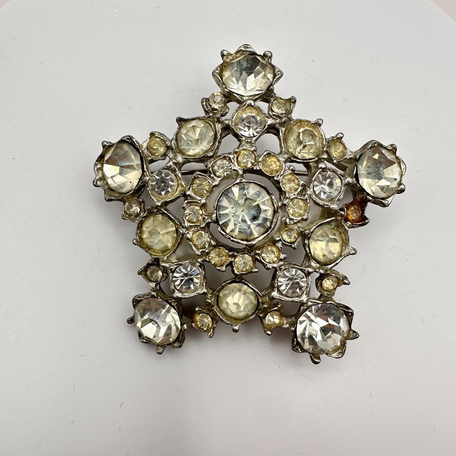 Vintage 90s Silver Tone Starburst Brooch Pin Rhinestone Women's Classic Jewelry