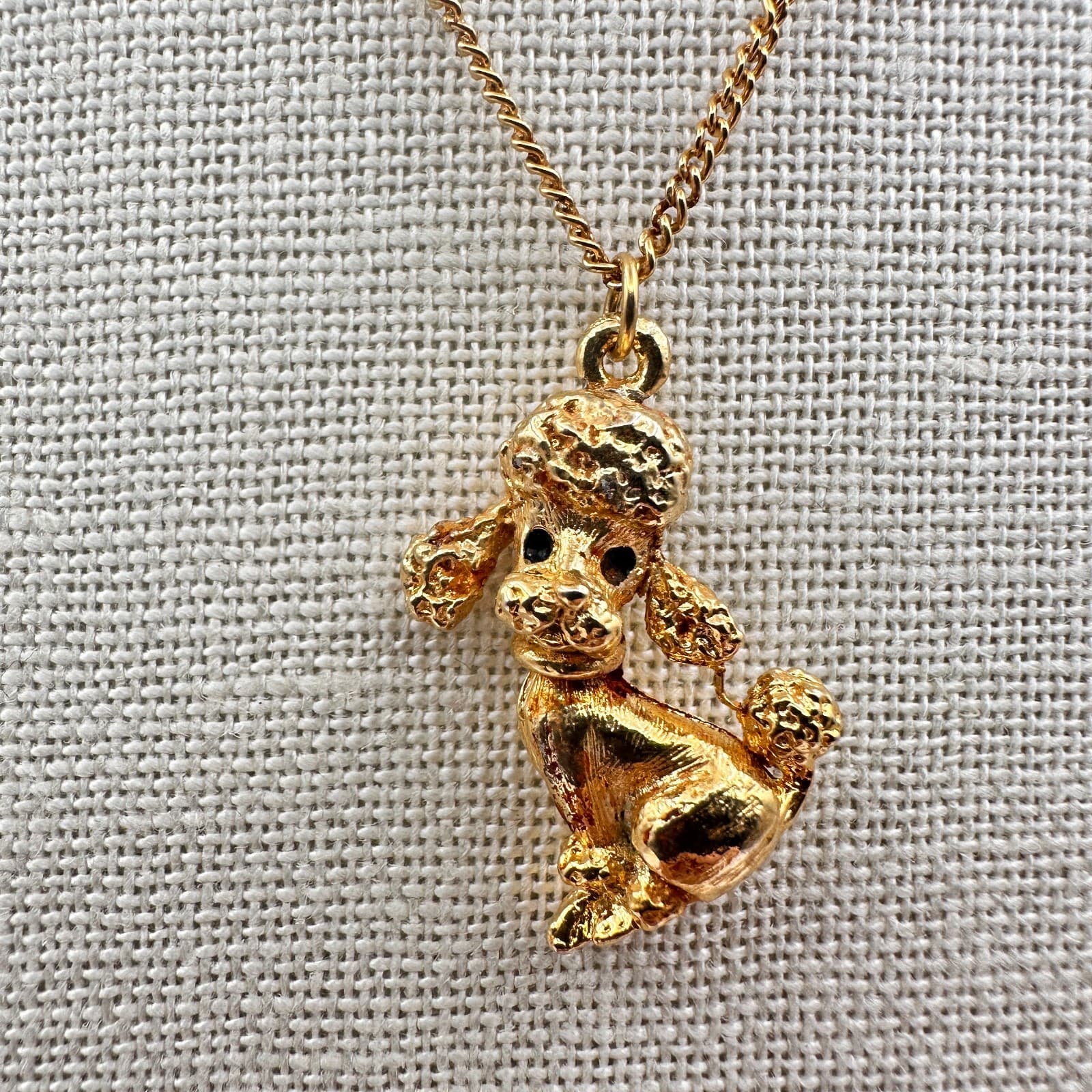 Vintage 90s Gold Tone Textured Poodle Pendant Necklace Women's Classic Jewelry