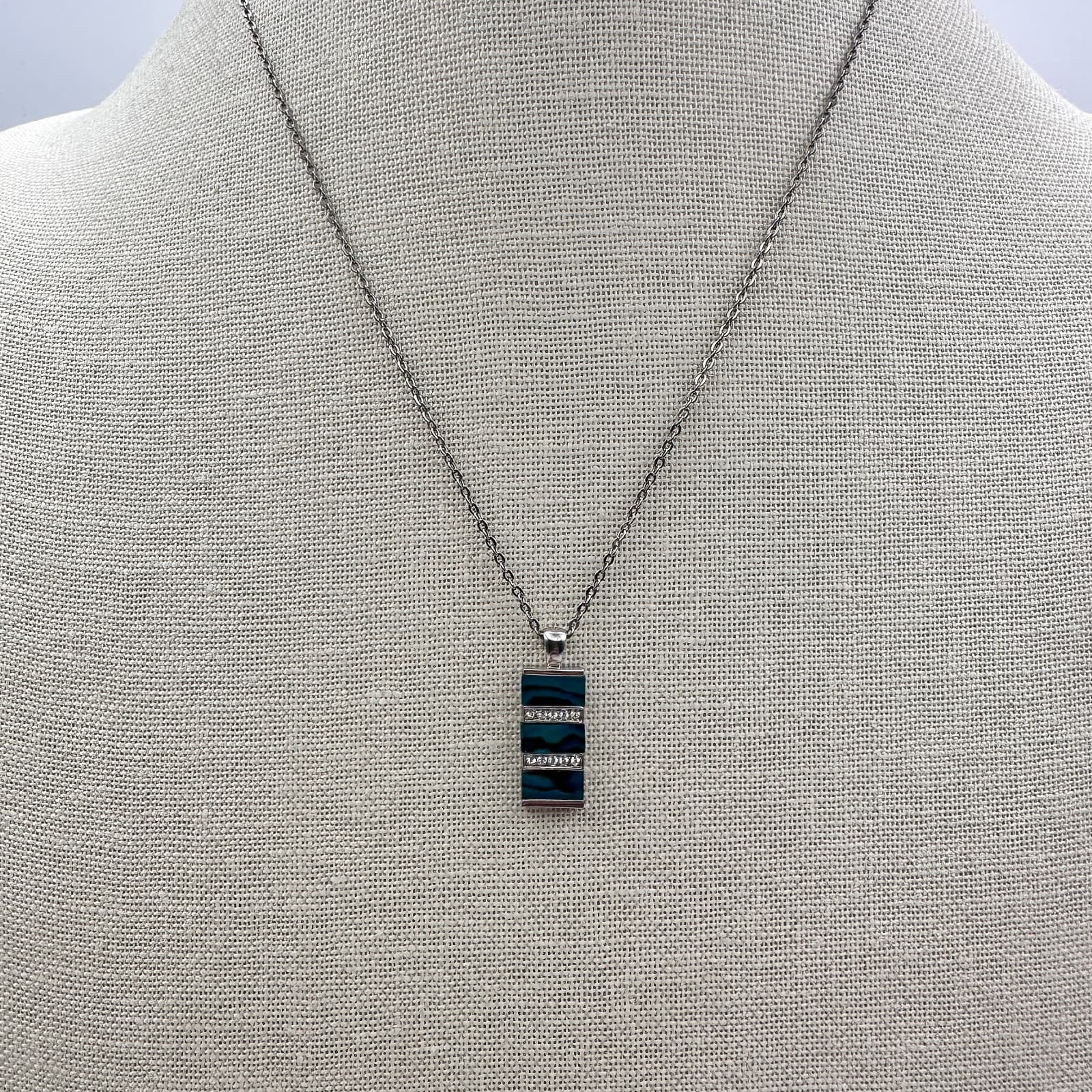 Vintage Y2K Silver Tone Rhinestone Rectangle Pendant Necklace Women's Jewelry