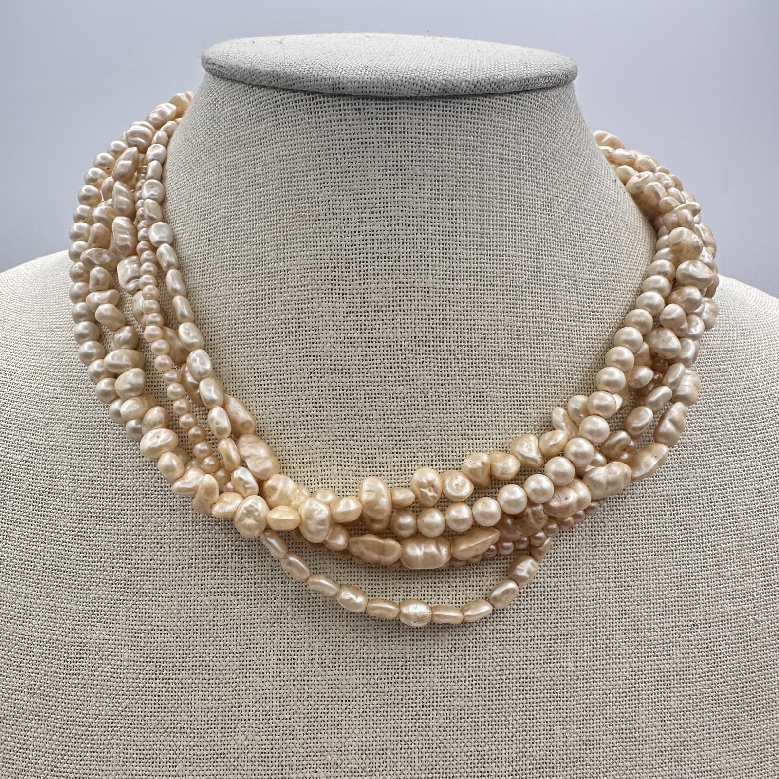 Vintage 80s Multi-Strand Faux Pearl Beaded Necklace Womne's Classic Jewelry