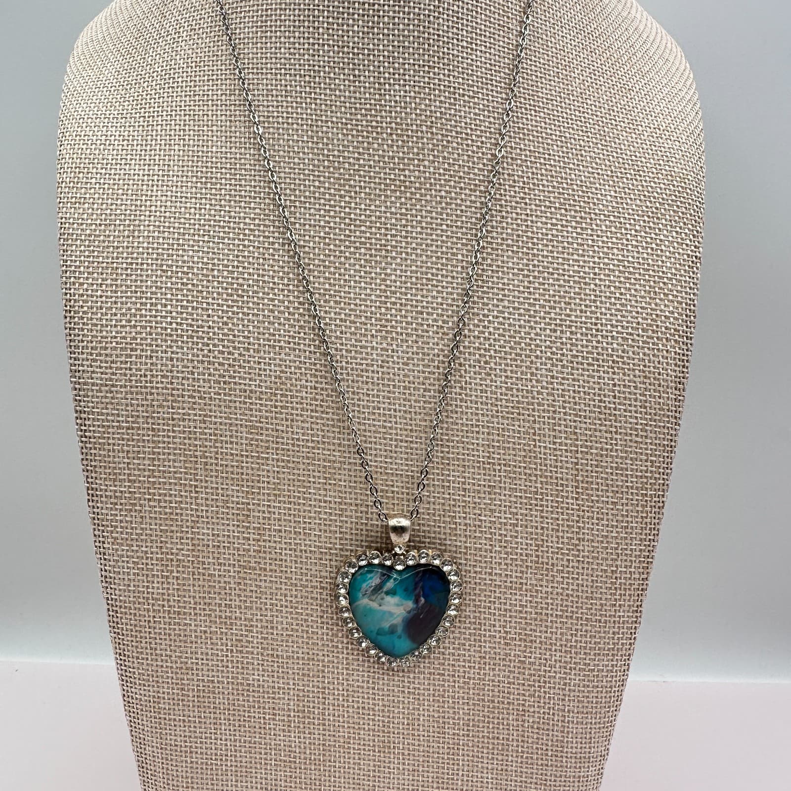 Vintage 80s Blue Fluid Art Heart Rhinestone Pendant Necklace Classic Jewelry