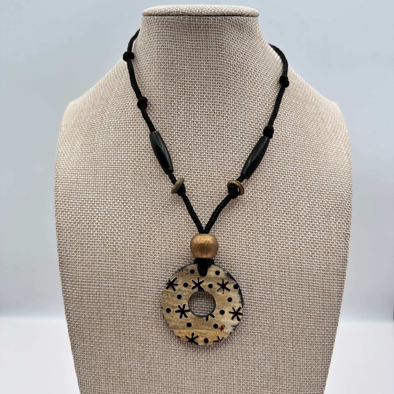Vintage 90s Black Cord Carved Horn Disk Charm Pendant Necklace Women's Jewelry