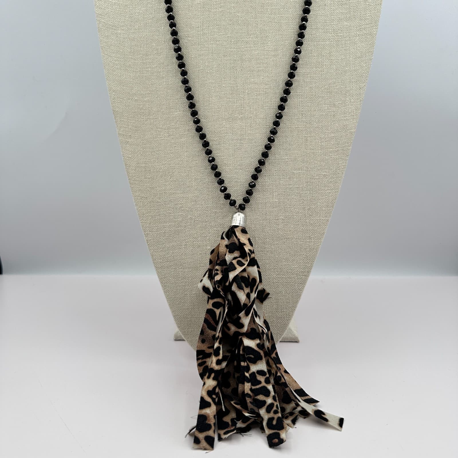 Vintage Y2K Black Beaded Leopard Print Tassel Necklace Boho Statement Jewelry