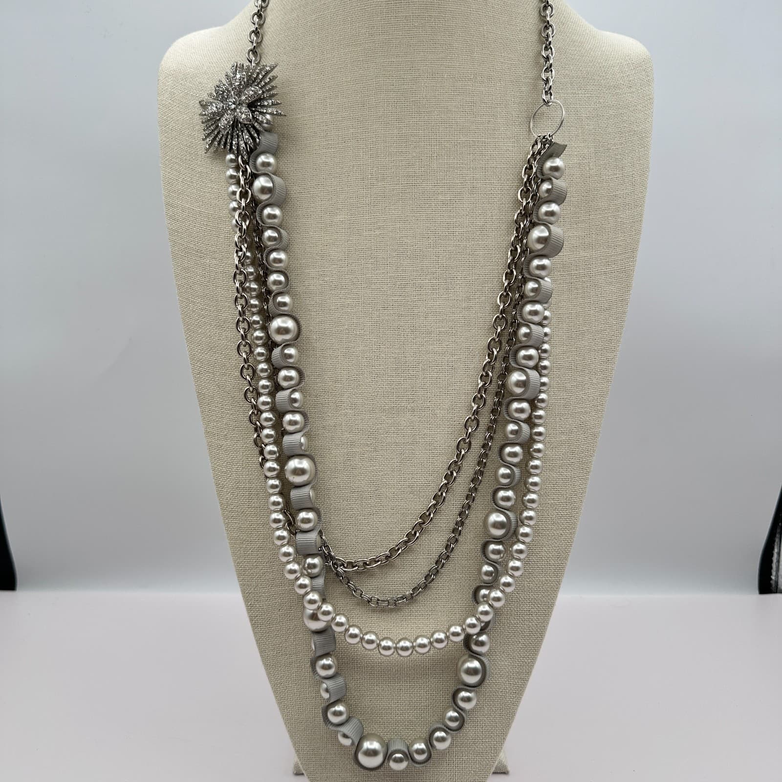 Vintage Y2K Multi-Strand Faux Pearl Necklace Silver-Tone Starburst Rhinestone