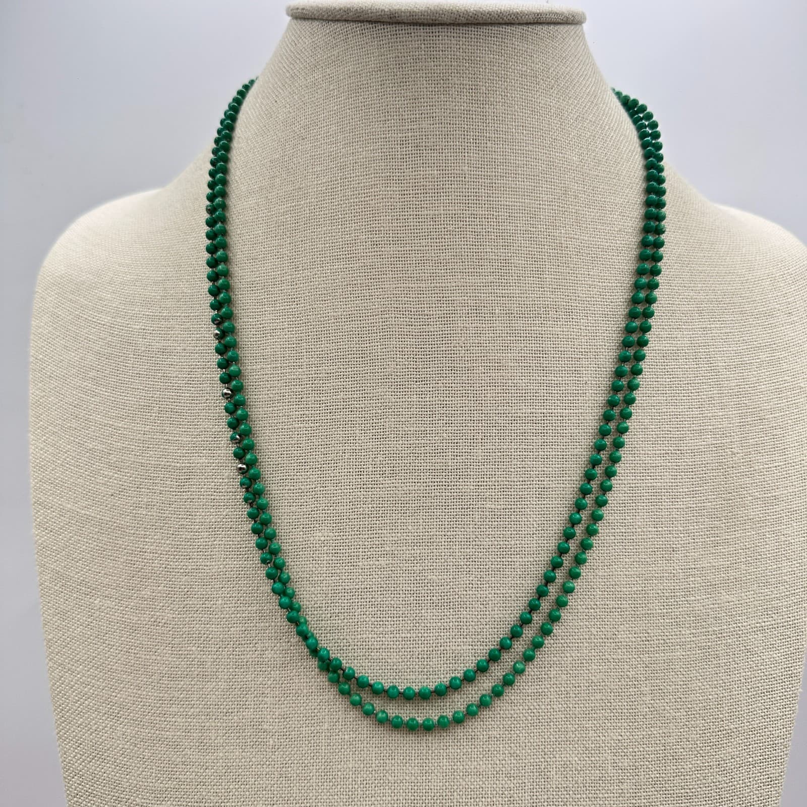 Vintage 90s Emerald Green Beaded Double Strand Necklace Handcrafted Mala Jewelry