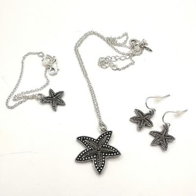 Vintage 90s Silver Tone Starfish Necklace Earrings Bracelet Set Beach Coastal