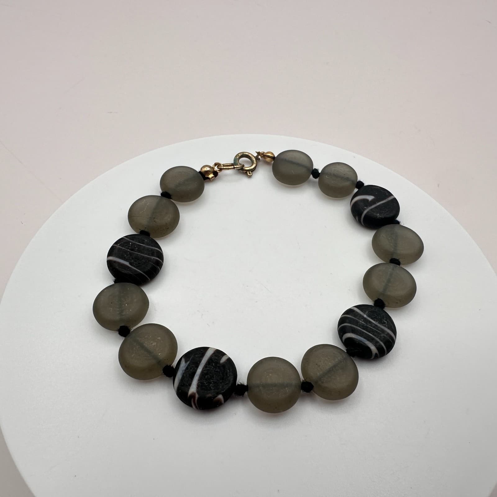 Vintage 80s Frosted Gray Swirl Glass Bead Bracelet Boho Minimalist Gilt Jewelry