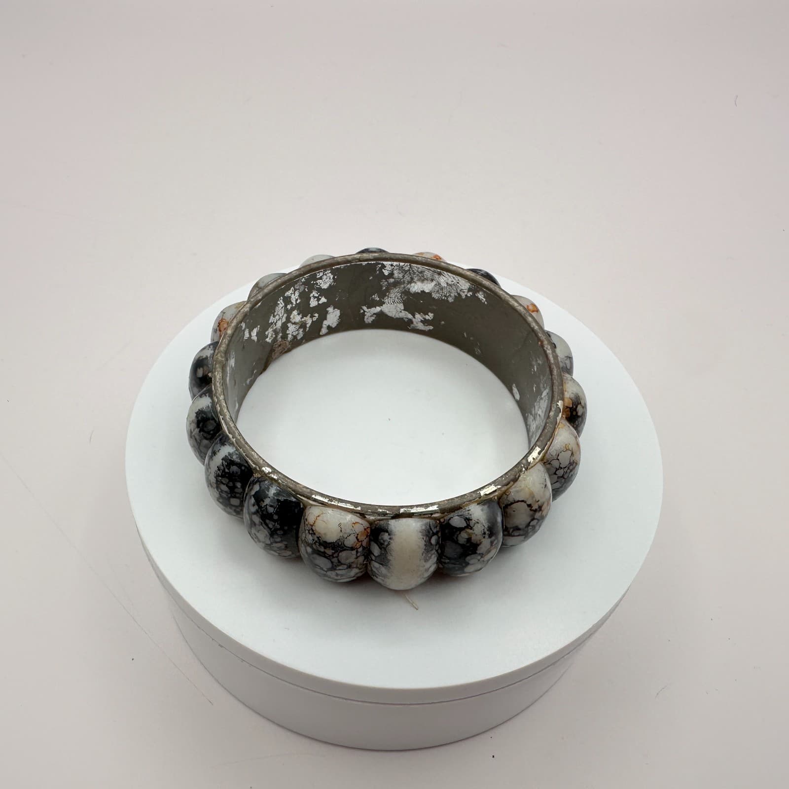 Vintage Y2K B&W Spotted Stone Bangle Bracelet Silver Tone Statement Jewelry
