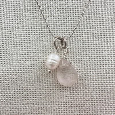 Vintage Y2K Rose Quartz Pearl Teardrop Pendant Necklace Silver Tone Jewelry
