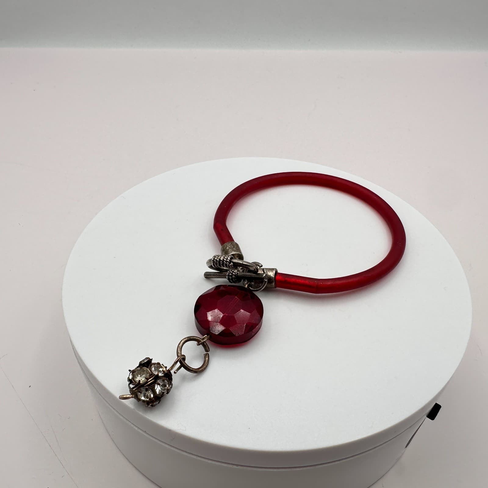 Vintage Y2K Red Lucite Bracelet Faceted Bead Rhinestone Ball Charms Jewelry