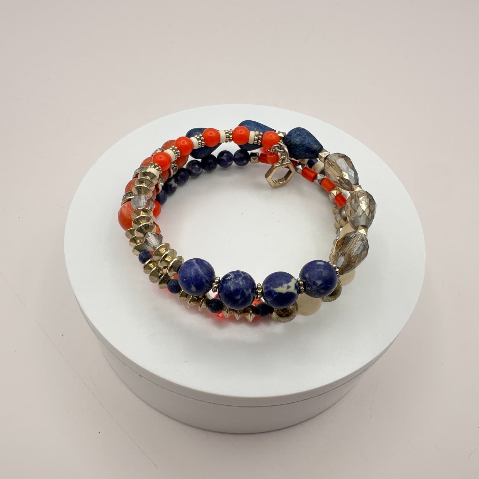 Vintage 90s Boho Stranded Sodalite Orange Bead Memory Wire Wrap Bracelet Jewelry