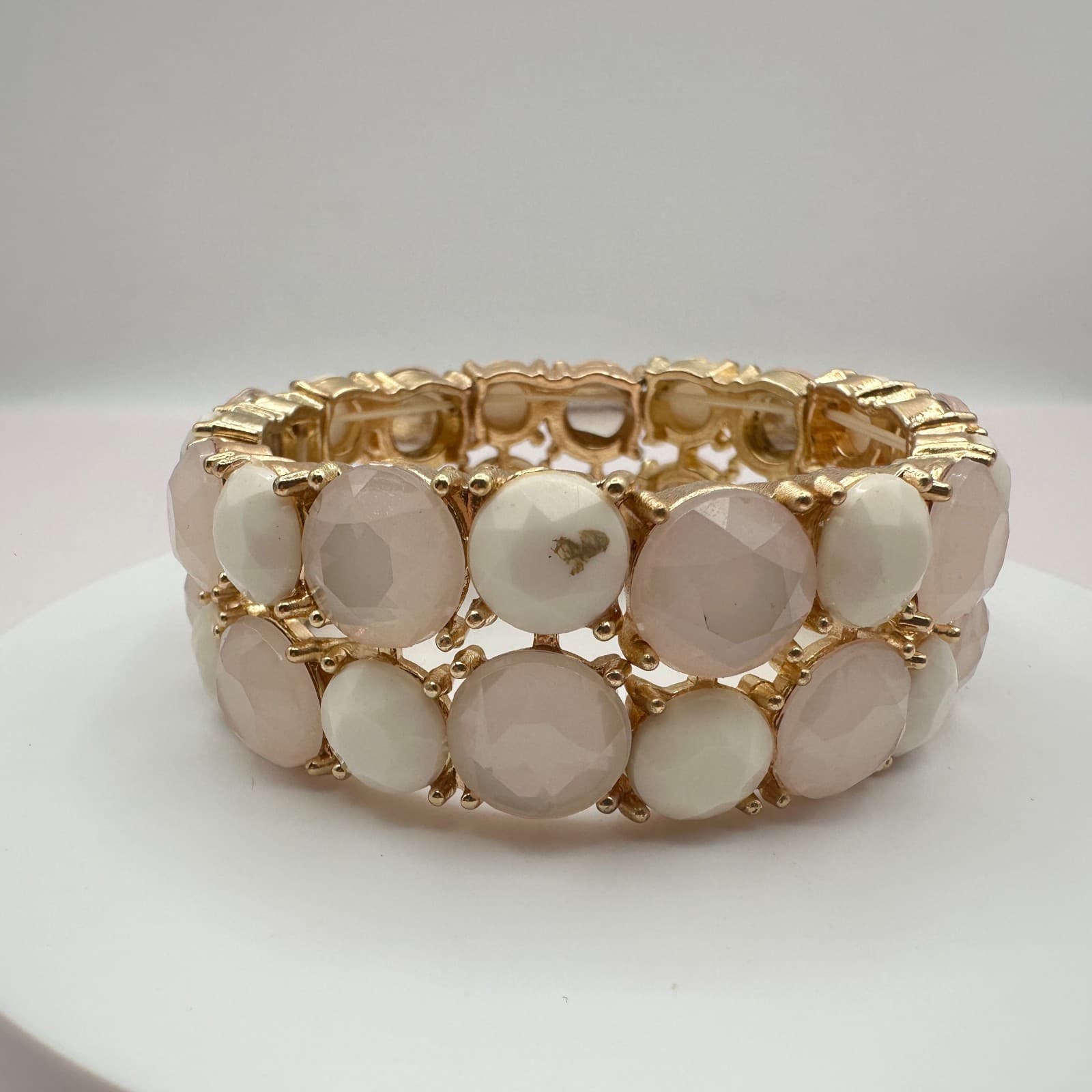 Vintage 90s Pink & White Glass Stone Gold Tone Stretch Bracelet Fashion Jewelry