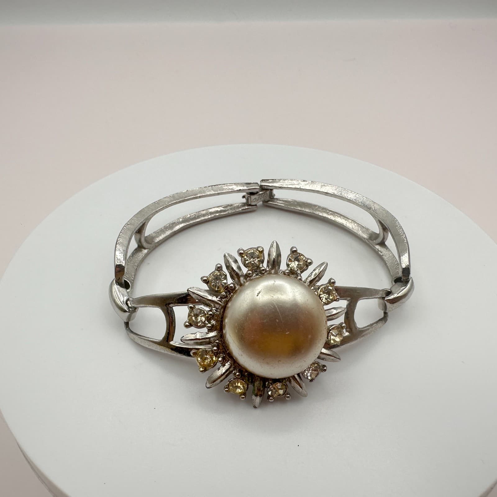 Vintage 80s Silver Tone Faux Pearl Sunburst Bangle Bracelet Rhinestone Jewelry