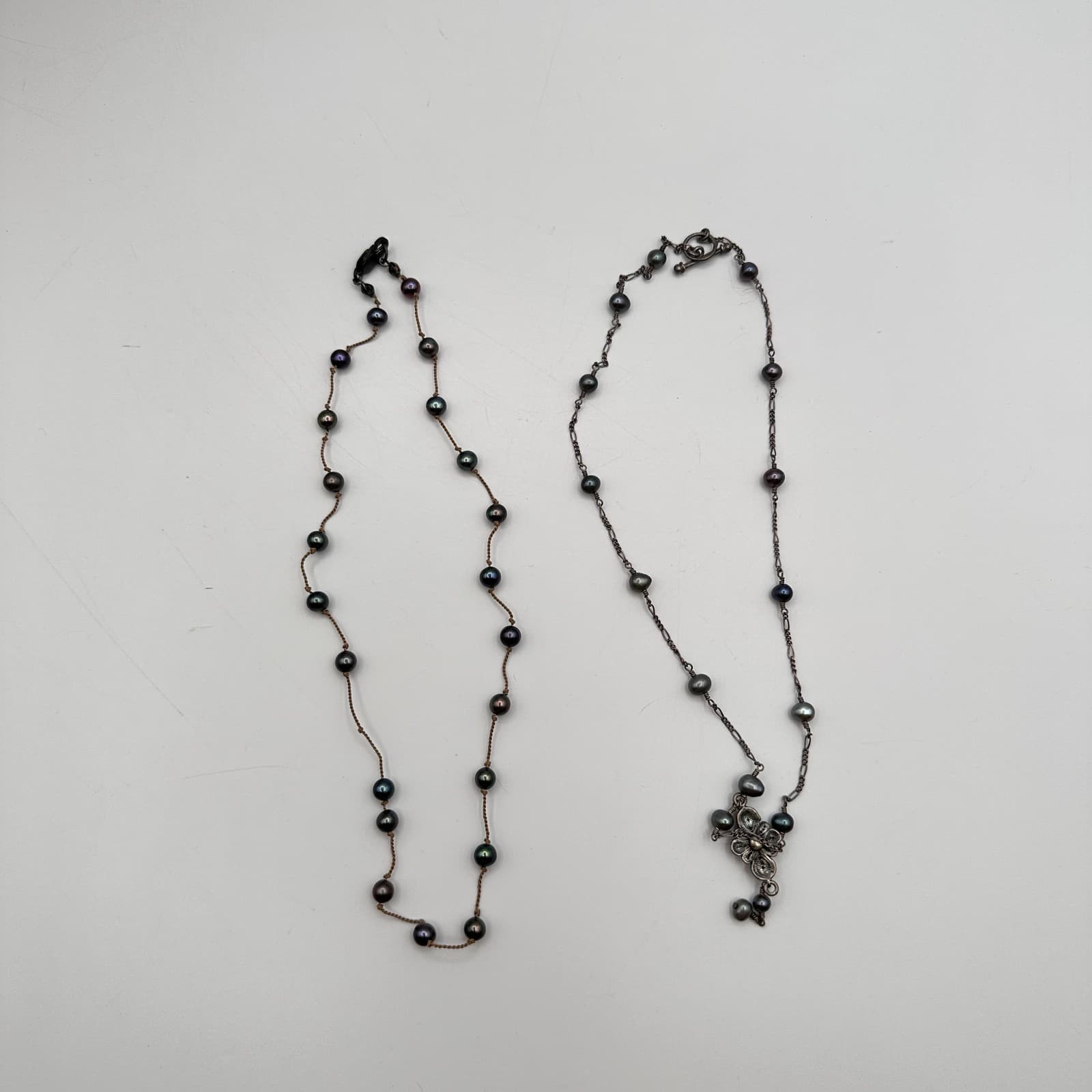 Vintage 90s Black Pearl Glass Bead Necklace Set Duo Floral Pendant Boho Jewelry