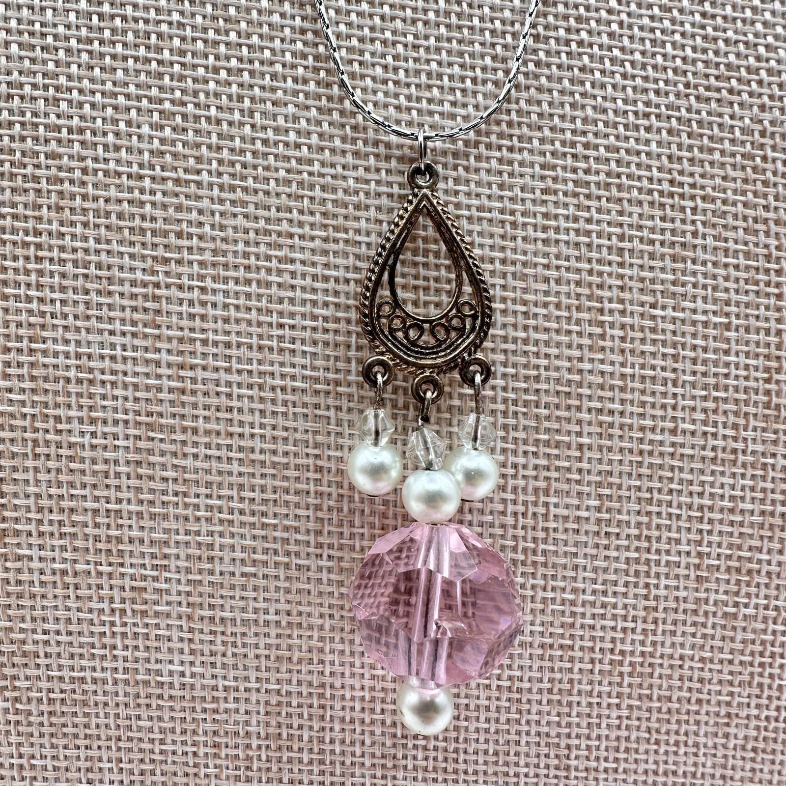 Vintage 90s Silver Tone Faux Pearl Pink Glass Teardrop Pendant Necklace Jewelry