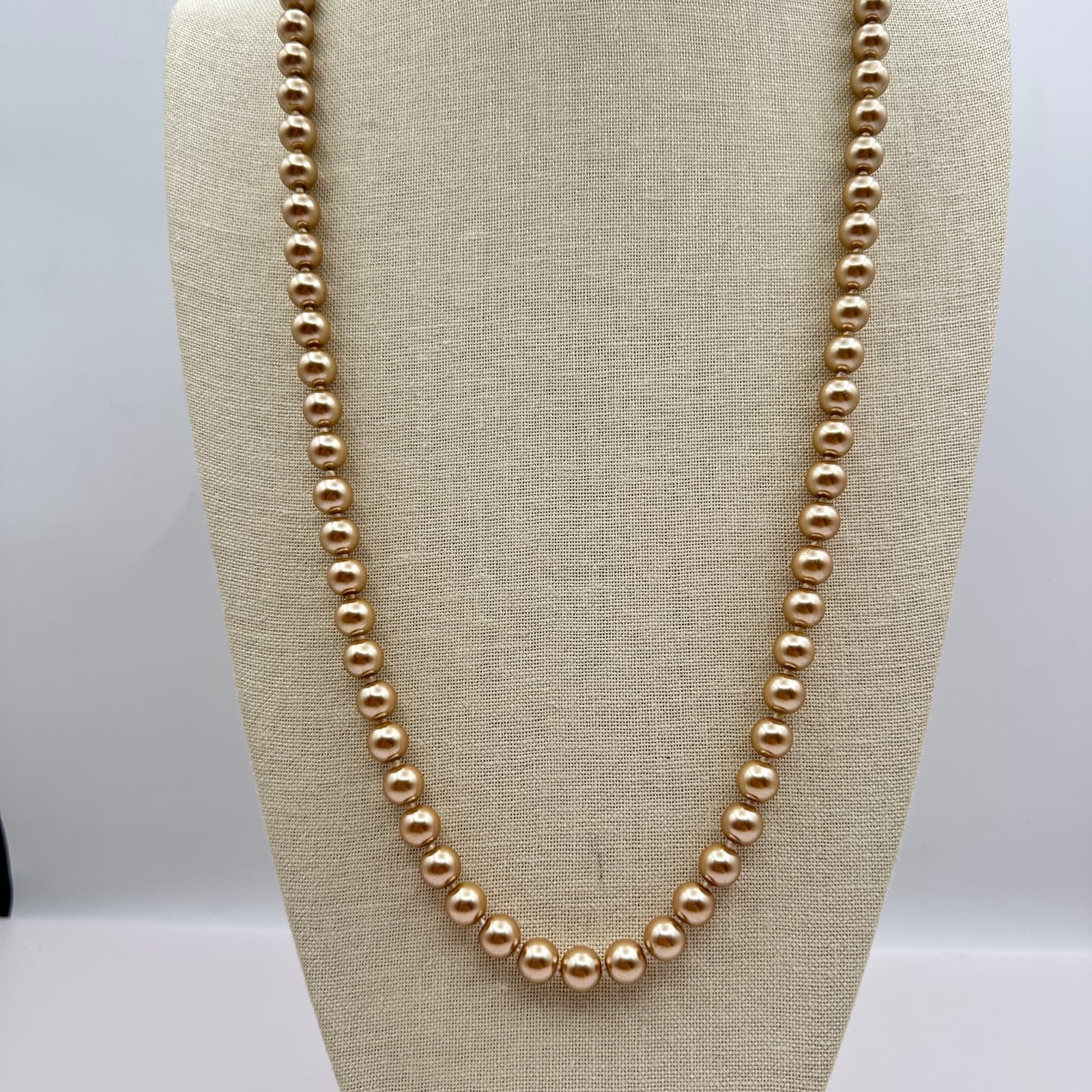 Vintage 90s Gold Tone Faux Pearl Beaded Necklace Women's Classic Fashion Jewelry