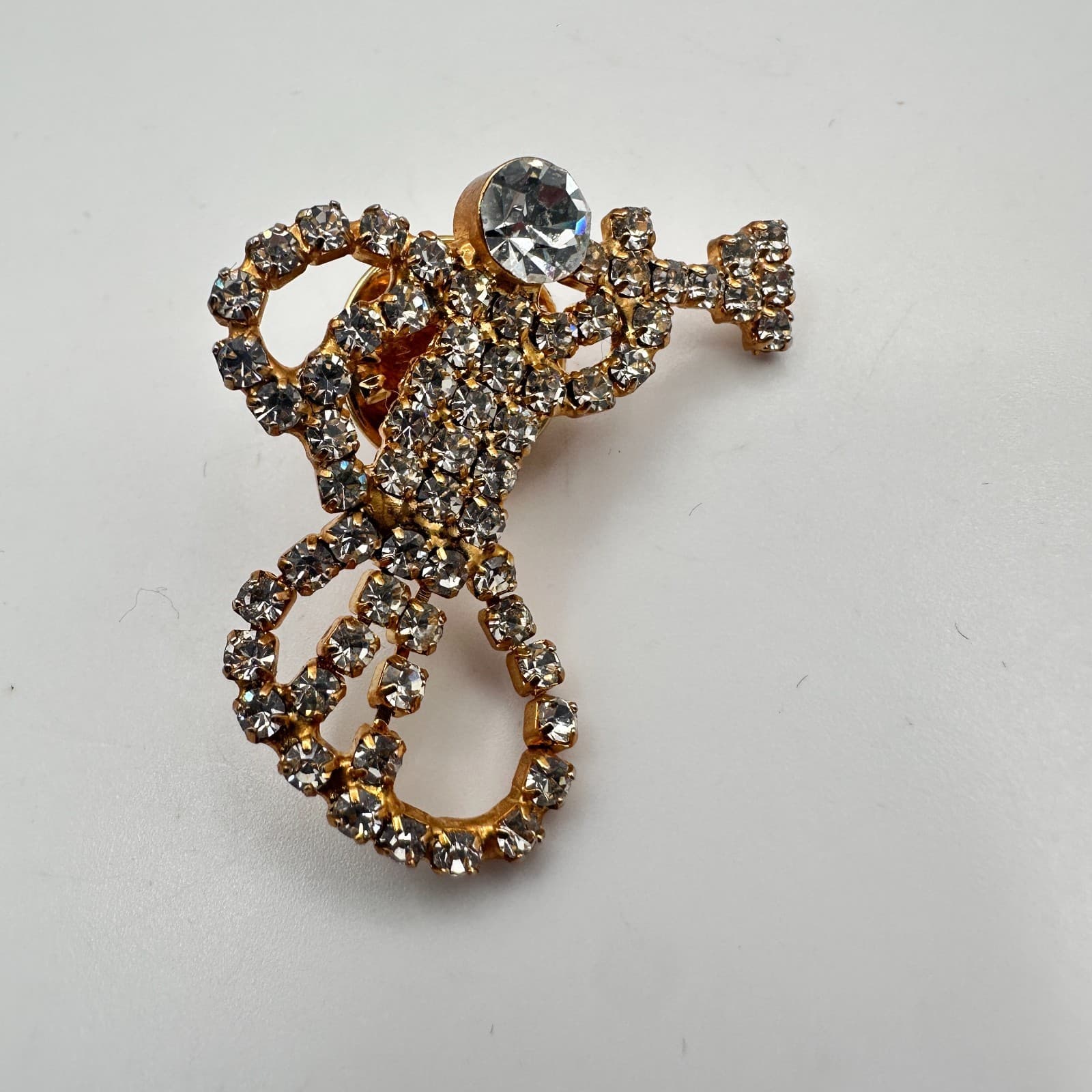 Vintage 80s 90s Gold Tone Angel Playing Trumpet Brooch Pin Clear Glass Jewelry