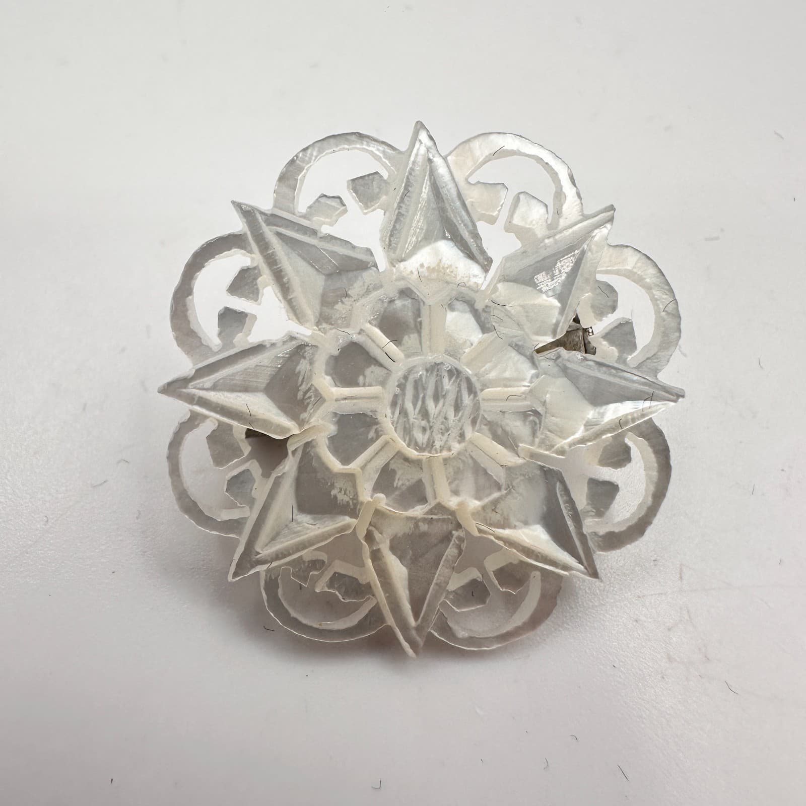 Vintage 90s Star of Bethlehem Mother of Pearl Shell Floral Brooch Pin Jewelry