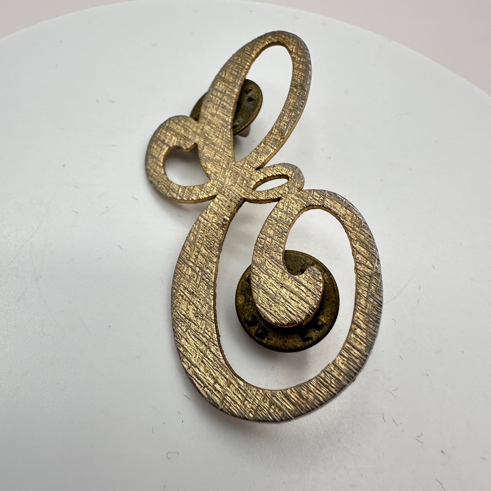 Vintage 80s 90s Gold Tone Script Letter E Initial Brooch Pin Textured Monogram