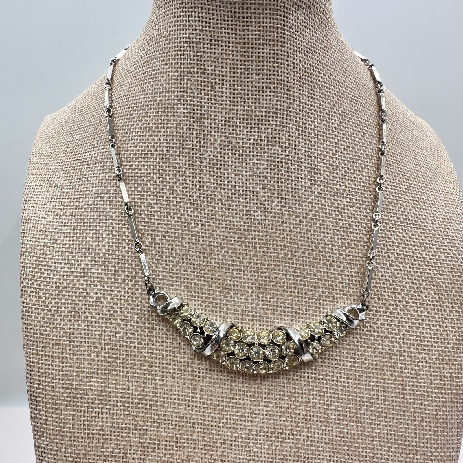 Vintage 80s Silver Tone Champagne Glass Collar Necklace Retro Fashion Jewelry