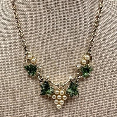 Vintage 80s Gold Tone Enamel Grape Leaf Necklace Faux Pearl Nature Boho Jewelry