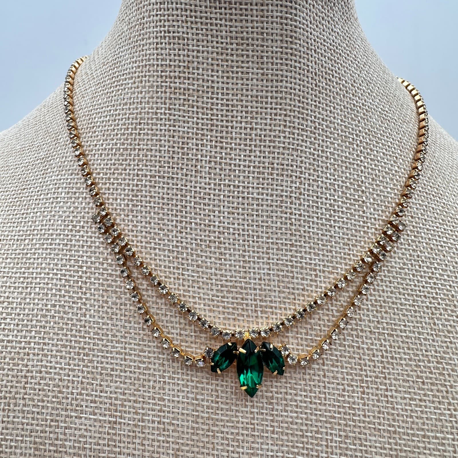 Vintage 90s Gold Tone Double Strand Clear Glass Emerald Green Marquise Necklace