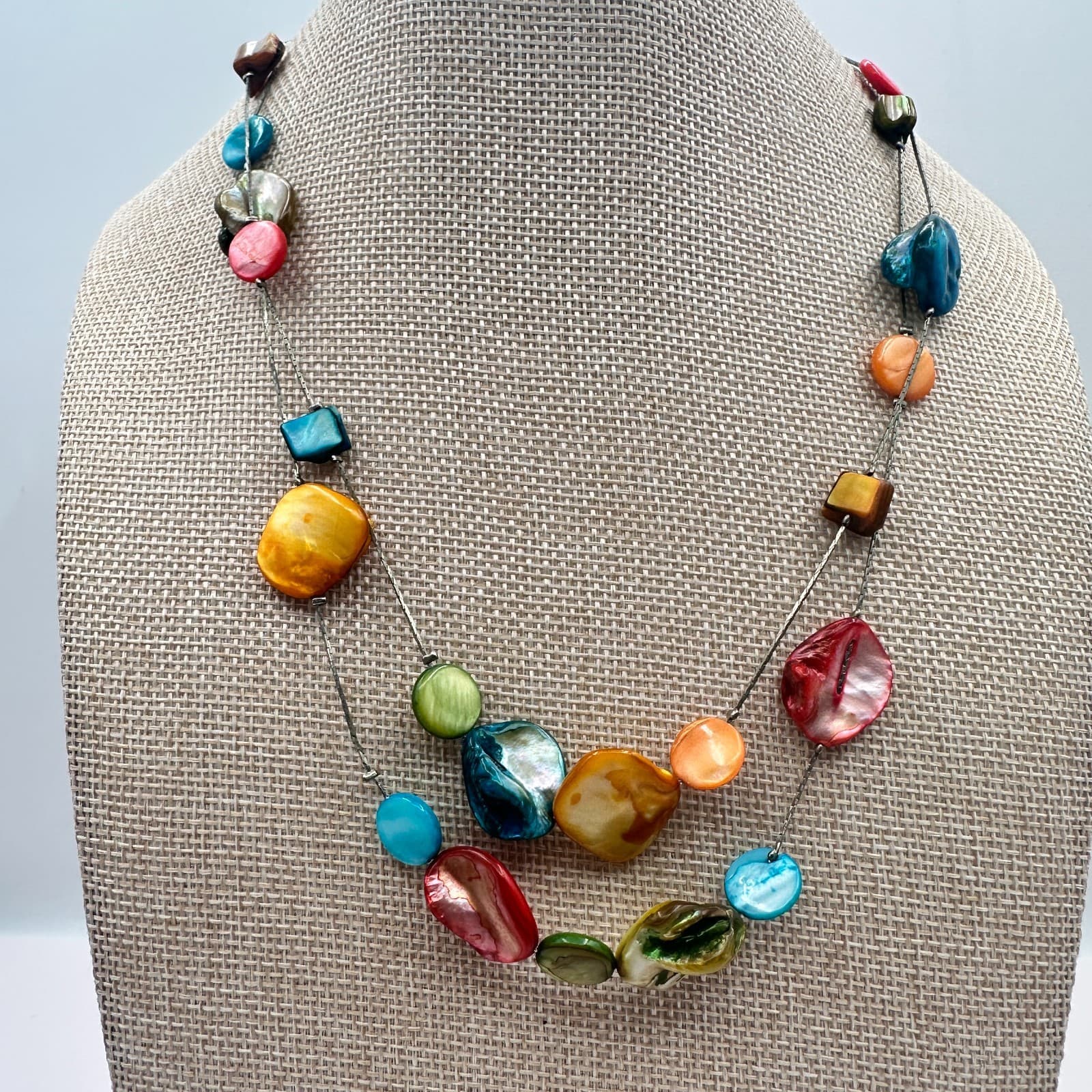 Vintage Y2K Silver Tone Double Strand Rainbow Shell Necklace Women's Jewelry