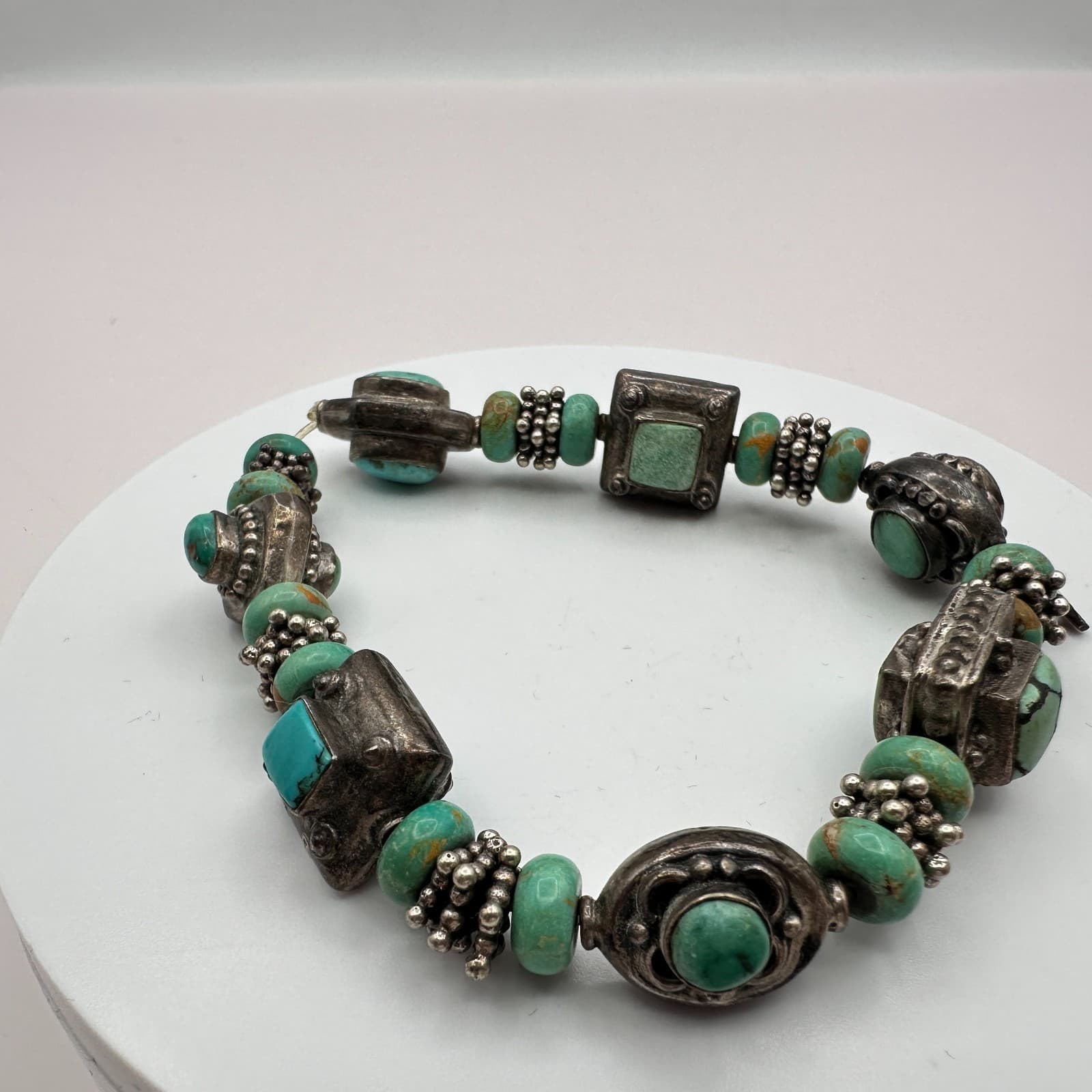 Vintage 90s Y2K Silver Tone Seafoam Green Beaded Bracelet Boho Women's Jewelry